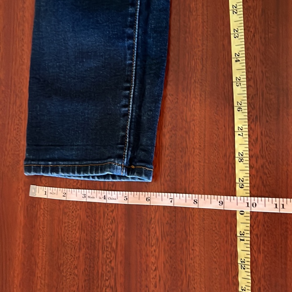 Levi’s-Mid Rise Skinny - Picture 3 of 7